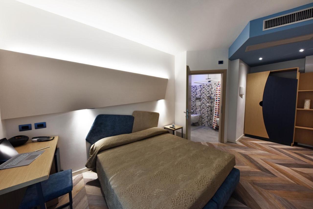 Color Hotel 里米尼 外观 照片