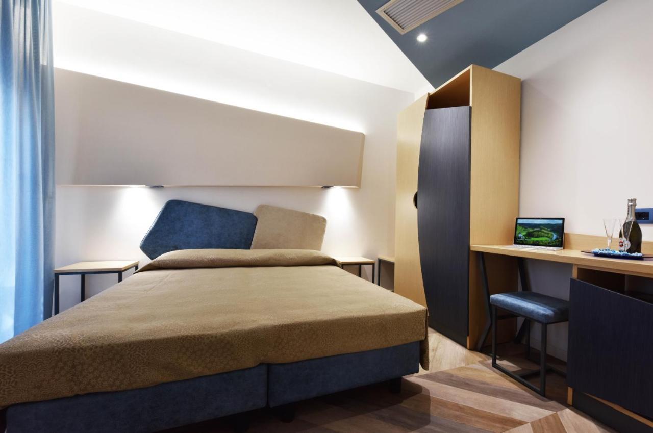 Color Hotel 里米尼 外观 照片